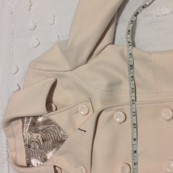 Women's Tulle cream colored pea coat - Picture 4 of 7